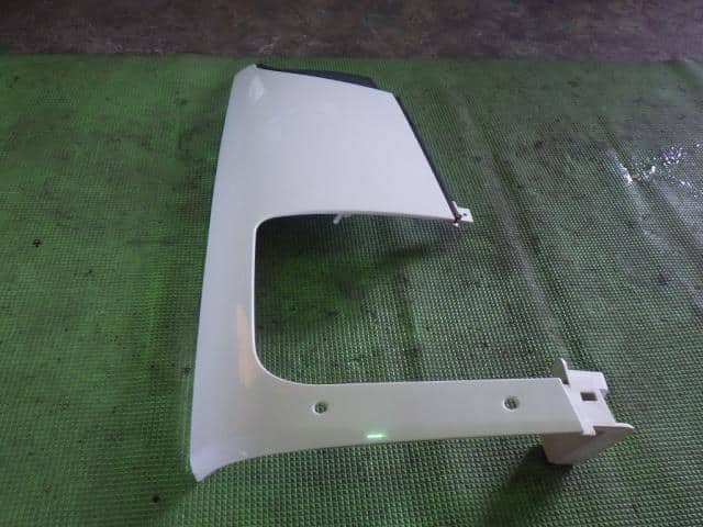 Right Front Side Body Panel Mitsubishi Fuso Fighter Mignon 2010 PDG-FK71R MK547456 — photo 1