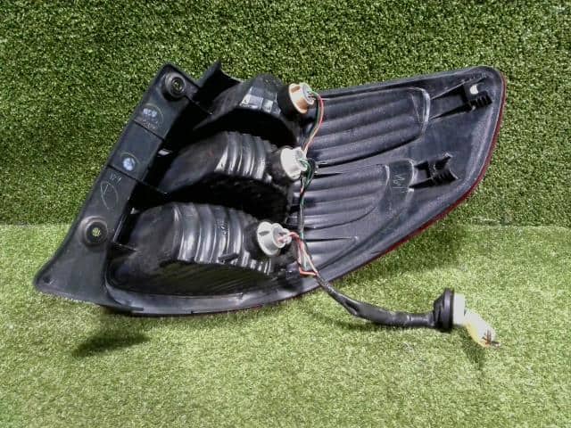 Left Tail Light SUZUKI SX4 2010 DBA-YA11S 3567080JA0 — photo 2