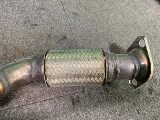 Front Exhaust Pipe HONDA Insight 2019 6AA-ZE4 — photo 5