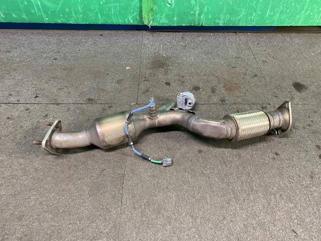 Front Exhaust Pipe HONDA Insight 2019 6AA-ZE4 — photo 2