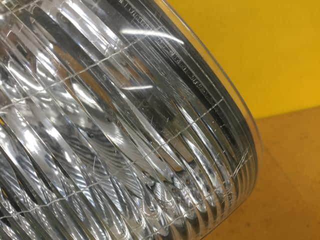 Right Side Marker Light MITSUBISHI Delica space gear 2005 GH-PD6W — photo 4