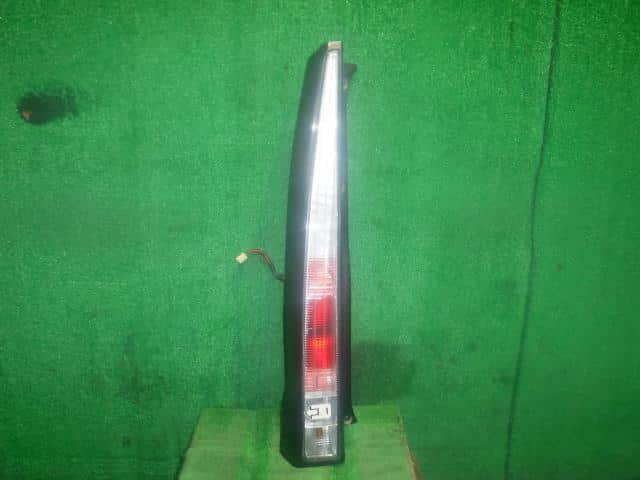 Left Tail Light DAIHATSU Move 2009 CBA-L175S — photo 1