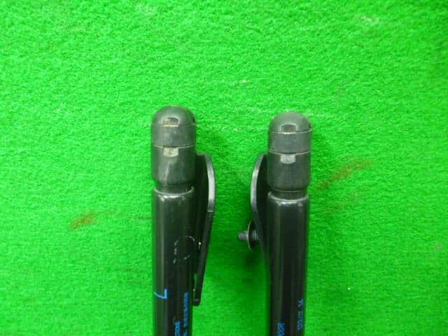 Tail Gate Damper NISSAN Note 2018 DAA-HE12 — photo 2