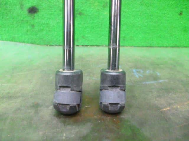 Tail Gate Damper NISSAN Note 2018 DAA-HE12 — photo 3