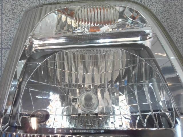 Right Headlight SUBARU Sambar 2003 LE-TT2 84001TC020 — photo 3