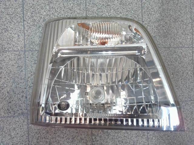 Right Headlight SUBARU Sambar 2003 LE-TT2 84001TC020 — photo 2