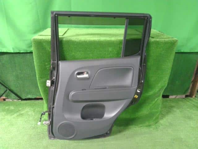 Rear Right Door Assembly SUZUKI MR Wagon 2010 DBA-MF33S 6800350M00 — photo 3