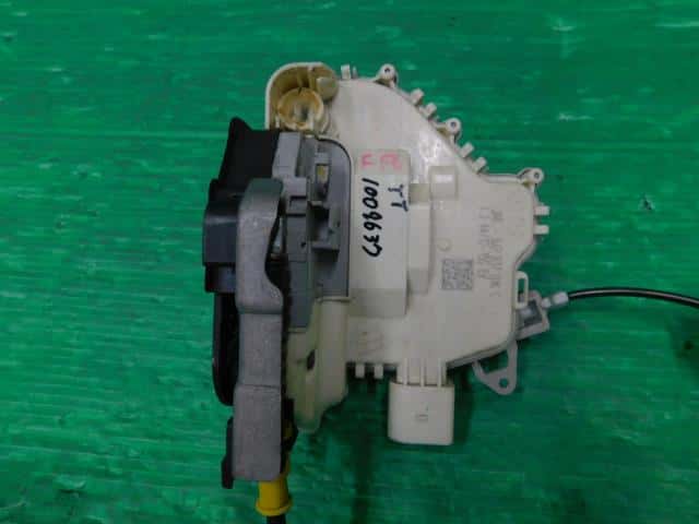 Front Right Door Lock Actuator AUDI Audi tt 2013 ABA-8JCDA — photo 5