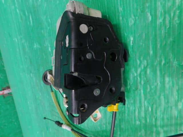 Front Right Door Lock Actuator AUDI Audi tt 2013 ABA-8JCDA — photo 3