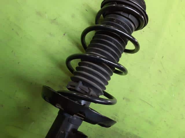 Front Left Strut Assembly TOYOTA Aqua 2022 6AA-MXPK11 4852052G20 — photo 6