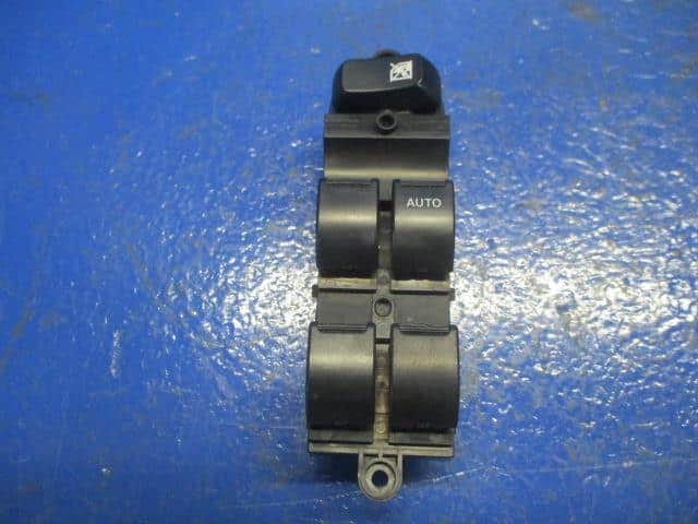 Power Window Switch NISSAN Moco 2014 DBA-MG33 — photo 1
