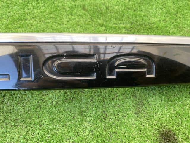 Rear Finish Panel TOYOTA Celica 2002 TA-ZZT230 — photo 2
