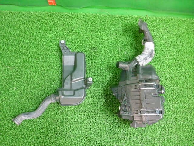 Air Cleaner Assembly HONDA Fit 2015 DAA-GP5 — photo 4