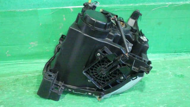 Right Headlight MITSUBISHI Toppo 2008 DBA-H82A — photo 5