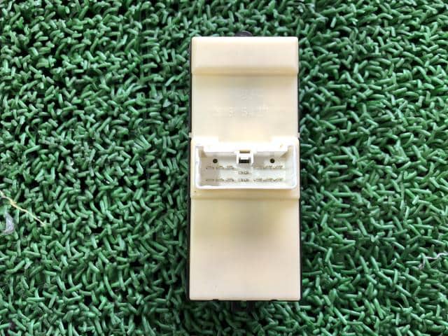 Power Window Switch SUBARU Stella 2013 DBA-LA100 — photo 2