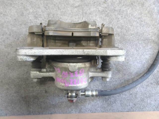 Front Left Caliper MITSUBISHI eK Wagon 2020 5BA-B33W — photo 2