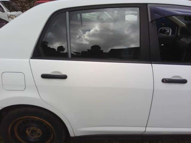Rear Right Door Assembly NISSAN Tiida Latio 2010 DBA-SC11 — photo 1