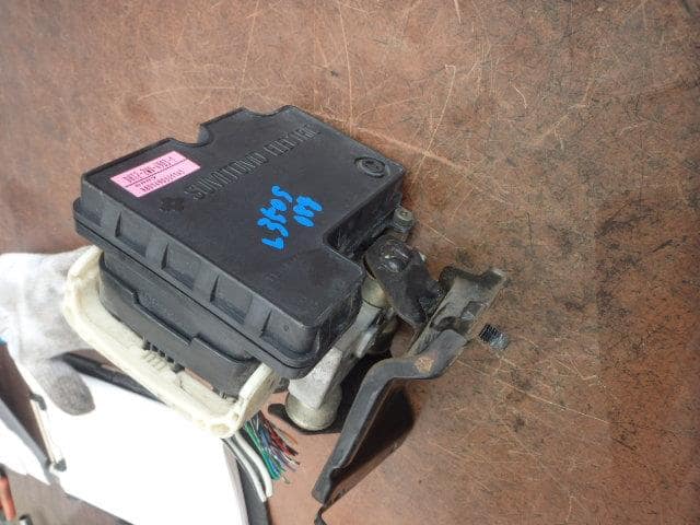ABS Actuator DAIHATSU Tanto 2004 CBA-L350S — photo 3