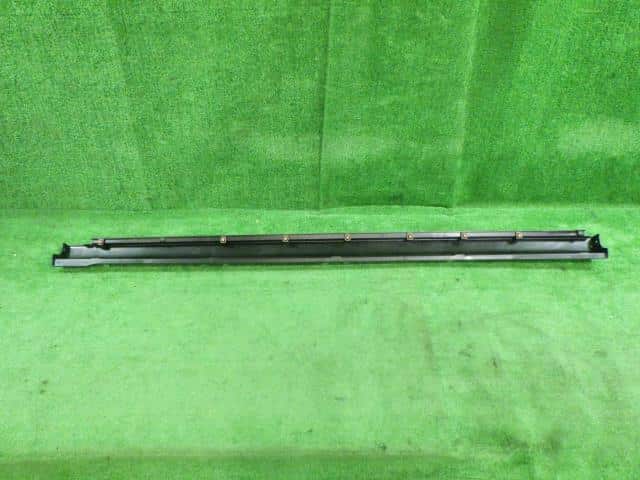 Right Side Step SUZUKI Hustler 2014 DBA-MR31S 7723065P005PK — photo 2