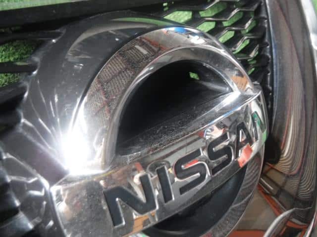 Radiator Grille NISSAN X-Trail 2015 DAA-HNT32 — photo 5
