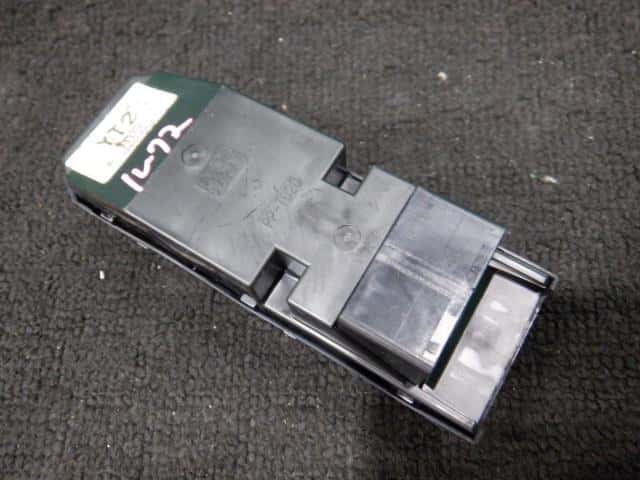 Power Window Switch NISSAN Roox 2010 DBA-ML21 — photo 2