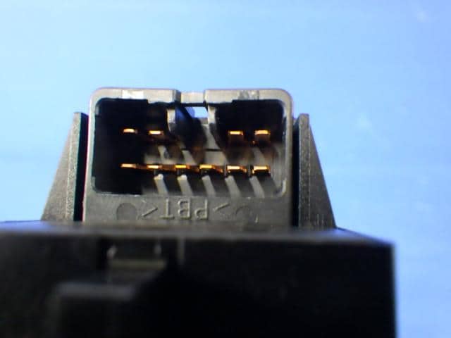 Power Window Switch SUZUKI Alto 1999 GF-HA12S — photo 3