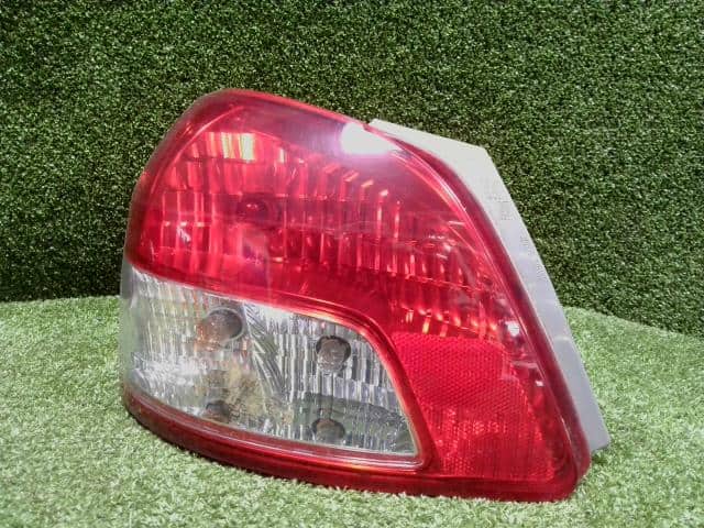 Left Tail Light TOYOTA Belta 2008 DBA-SCP92 — photo 1