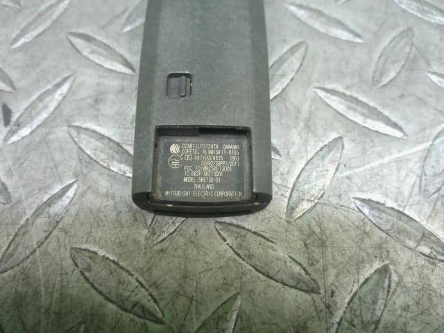 Keyless Entry Remote Control Key MAZDA CX-5 2013 LDA-KE2AW — photo 5