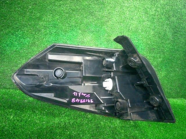 Right Tail Light HONDA 2019 6AA-GP7 33500TD4N01 — photo 2
