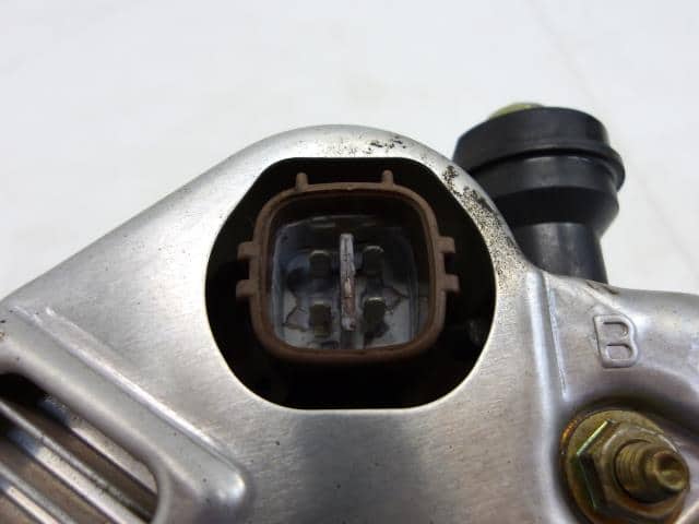 Alternator MITSUBISHI Minicab 2000 GD-U62 — photo 4