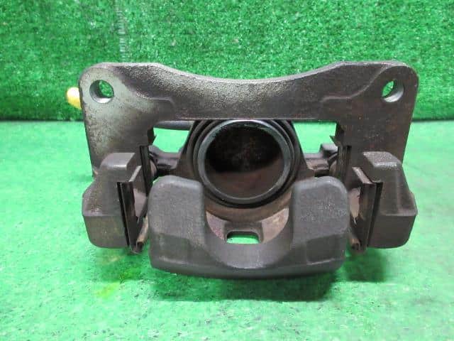 Front Left Caliper MITSUBISHI Delica D2 2012 DBA-MB15S — photo 3