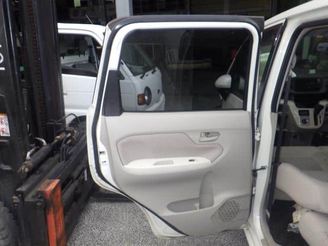 Rear Left Door Assembly DAIHATSU Move 2016 DBA-LA150S — photo 3