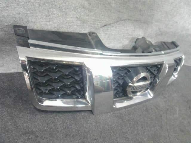 Radiator Grille NISSAN X-Trail 2011 DBA-NT31 — photo 3