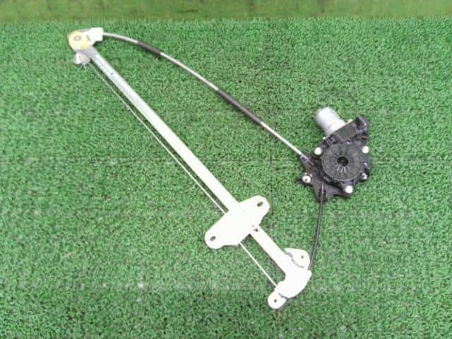 Front Left Door Regulator HONDA N BOX 2023 6BA-JF3 — photo 1