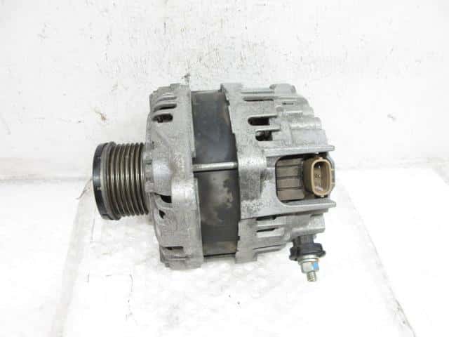 Alternator NISSAN Nv350 — photo 3