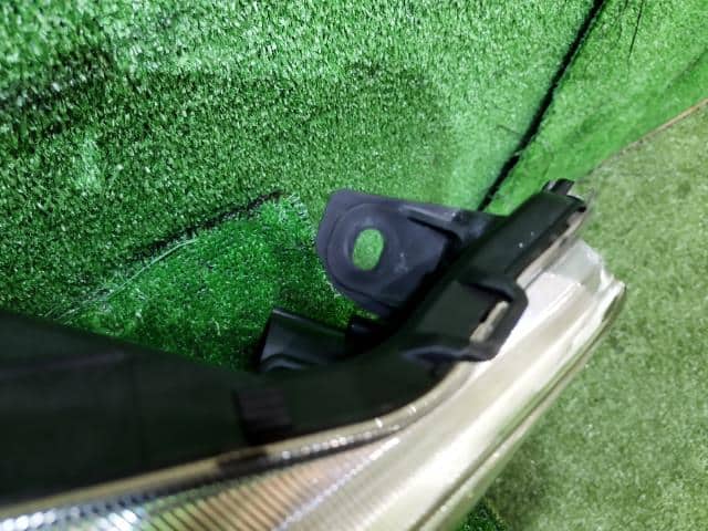 Right Headlight TOYOTA Aqua 2012 DAA-NHP10 — photo 5