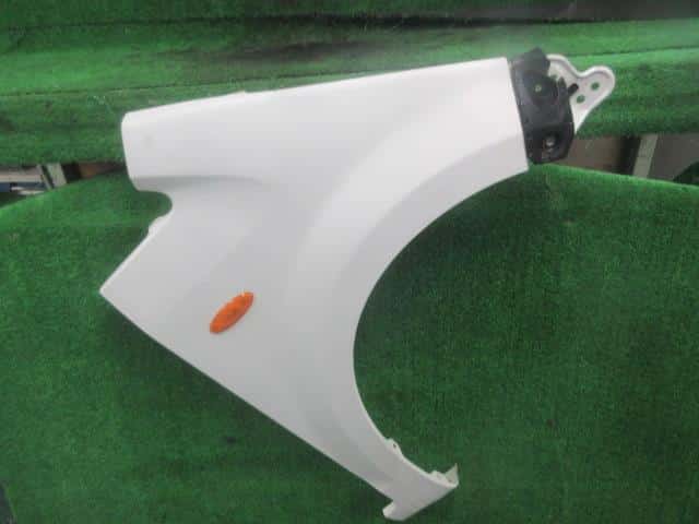 Right Fender Panel DAIHATSU Move 2007 DBA-L185S — photo 1