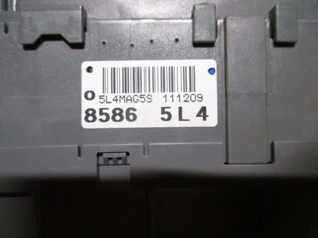 Fuse Box HONDA Step Wagon 2012 DBA-RK1 — photo 5