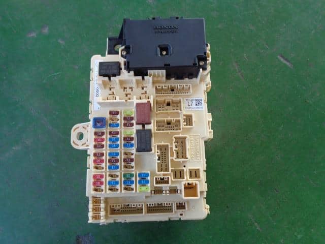 Fuse Box HONDA N-wgn 2014 DBA-JH1 — photo 1