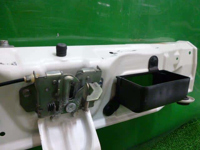 Radiator Core Support MITSUBISHI Delica D5 2012 DBA-CV5W — photo 3