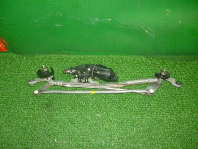 Front Wiper Motor TOYOTA Crown 2014 DBA-GRS210 8511030681 — photo 1