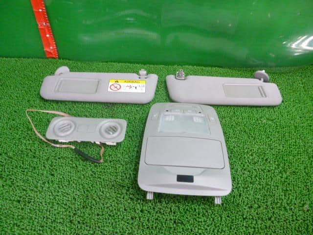 Sun Visor TOYOTA Crown 2014 DBA-GRS210 — photo 1
