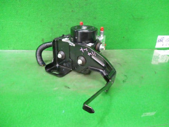 ABS Actuator NISSAN Note 2018 DAA-HE12 — photo 3
