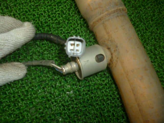 Exhaust Center Muffler TOYOTA Crown 2014 DBA-GRS210 1741031F30 — photo 5