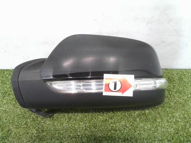 Left Side Mirror MERCEDES-BENZ Benz a class 2011 DBA-169032 — photo 1