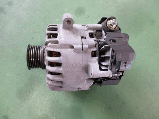 Alternator NISSAN Serena 2014 DAA-HC26 — photo 1