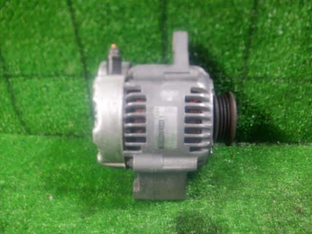 Alternator NISSAN Moco 2005 ABA-MG21 — photo 1