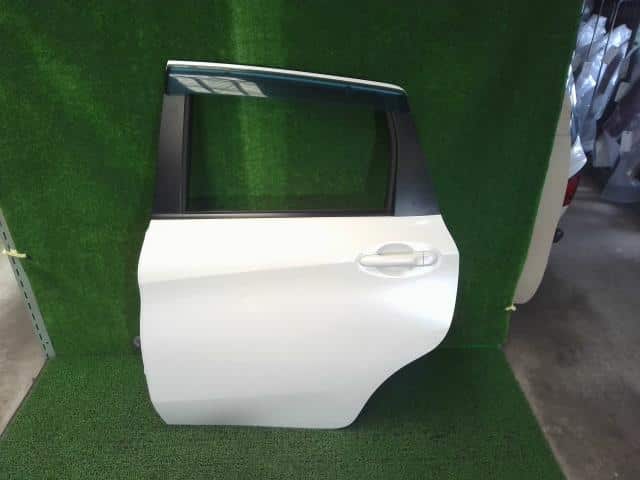 Rear Left Door Assembly NISSAN Note 2013 DBA-NE12 — photo 1