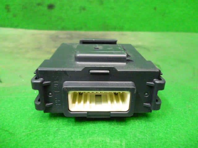 Control Unit NISSAN X-Trail 2014 DBA-T32 — photo 3
