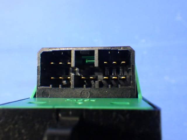 Power Window Switch SUZUKI Kei 2005 CBA-HN22S — photo 3